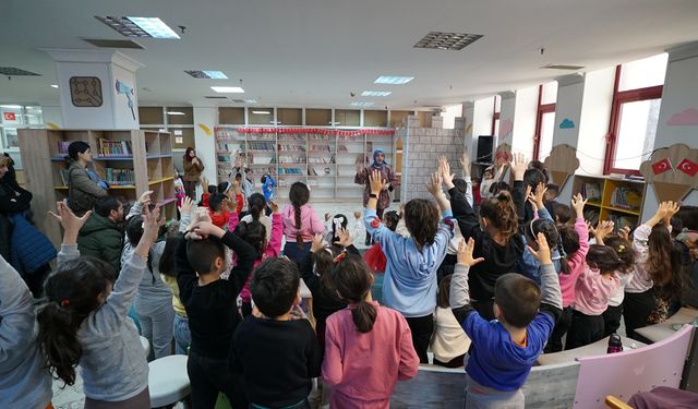 Edebiyat Şehrinde Çocuklara Masal Dinletisi