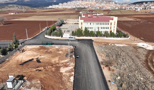 Büyükşehir, Pazarcık’ta Bir Mahallenin Daha Ulaşım Ağını Güçlendiriyor