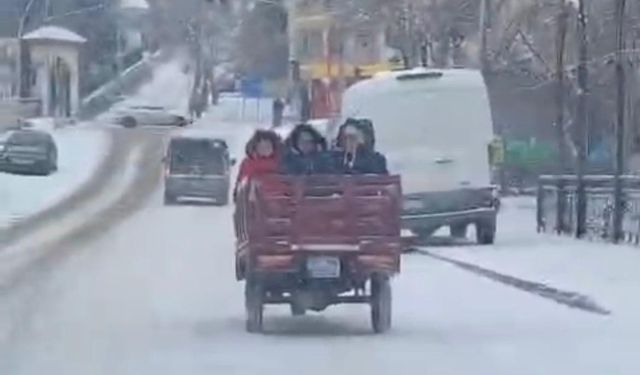 Kahramanmaraş'ta sepetli araçta çocuk taşındı, sosyal medya ayağa kalktı