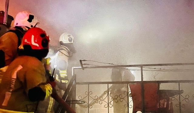 Kahramanmaraş’ta ahşap evde yangın çıktı, mahalleli sokağa döküldü