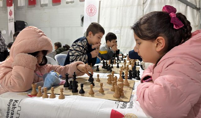 Çocuklar Ramazan sevincini yaşayarak öğrendi