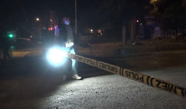 Kahramanmaraş’ta mahalle ortasında silahlar konuştu