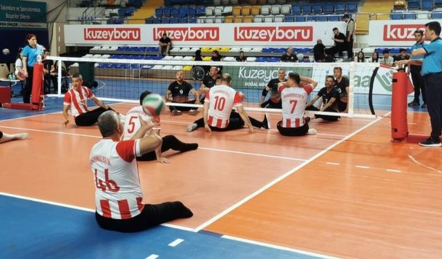 Oturarak Voleybol Süper Lig’inde Büyükşehir Belediyespor rüzgârı