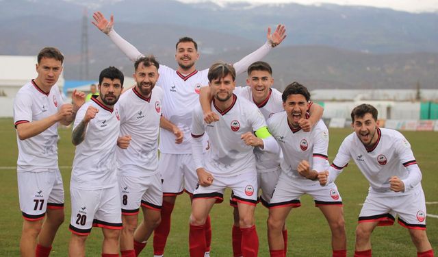 Kahramanmaraşspor lider deplasmanda 10 kişi kaldı kritik 1 puan aldı