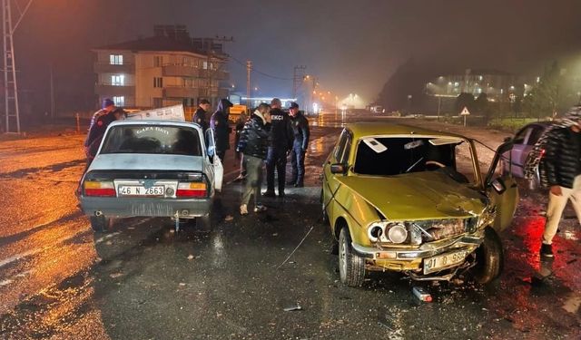 Kahramanmaraş Necip Fazıl Tüneli'nde kaza: Faciadan dönüldü