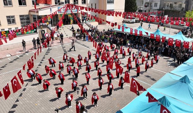 Başkan Fırat Görgel; “Ulusal Egemenlik ve Çocuk Bayramı Kutlu Olsun”