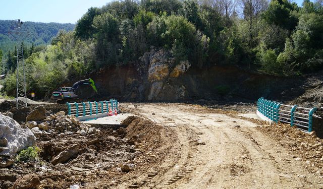 Andırın kırsalında ulaşıma güç katacak yeni köprü
