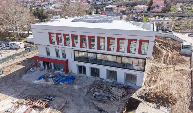 Elbistan’ın yeni kütüphanesinde sona doğru