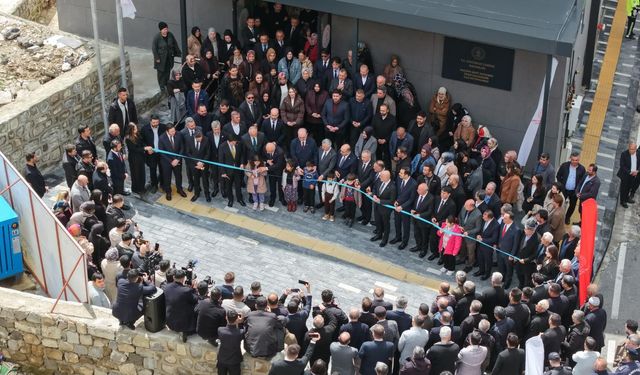 Andırın Şehit Astsubay Ömer Halisdemir İlçe Halk Kütüphanesi Hizmete Açıldı
