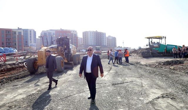 Doğukent’in yeni yüzü şekilleniyor! Başkan Mehmet Akpınar dev projeleri denetledi
