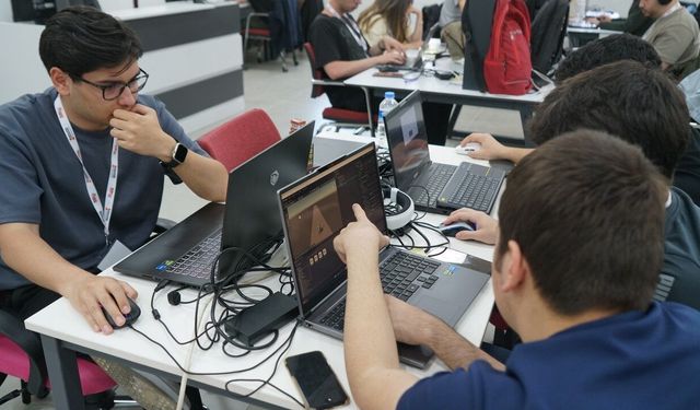 Kahramanmaraş'ta teknoloji rüzgarı! Game Jam heyecanı sürüyor