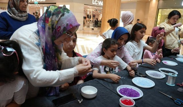 Büyükşehir’in Atölyesinde sevgi şekil aldı