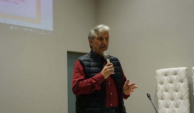 Yazarlık Akademisinde Edebiyatın Duygusal Derinliği Konuşuldu