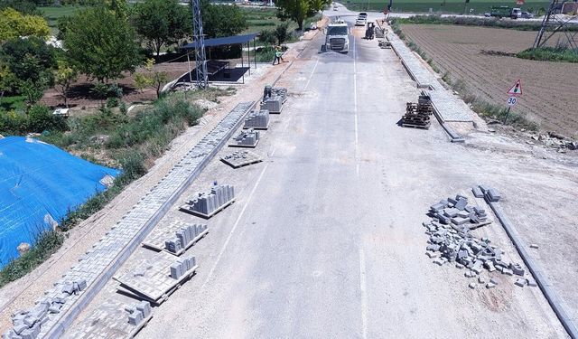 Elbistan Tepebaşı Caddesi'nde yürüyüş yolu ve asfalt çalışmaları başlıyor!