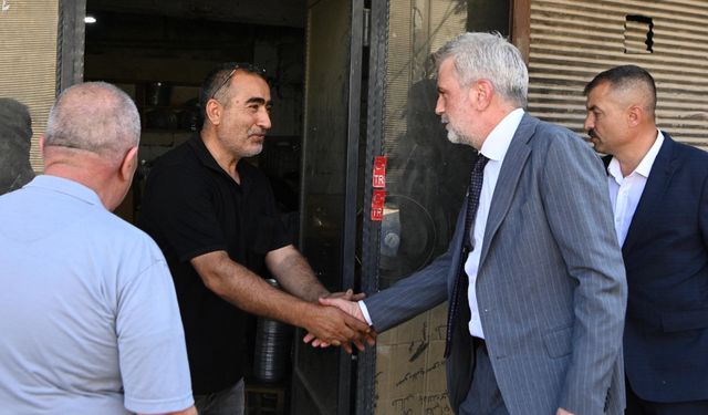 Başkan Görgel Menderes Mahallesi'nde asfalt yatırımlarını yerinde inceledi