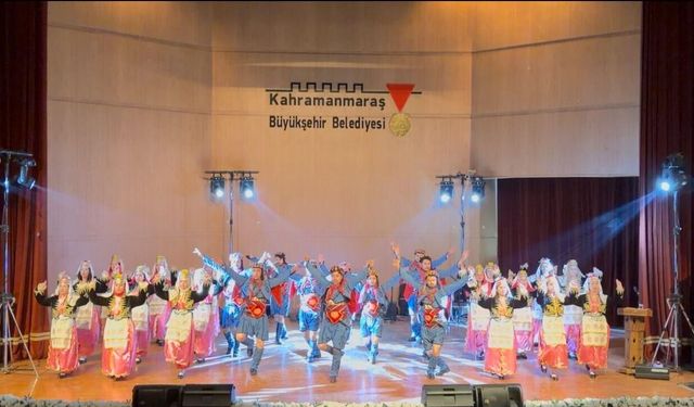 Kahramanmaraş'ta öğretmenlerden destansı kültür şöleni