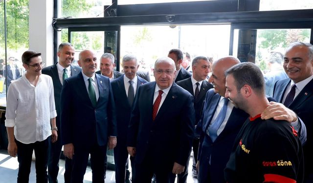 Milli Savunma Bakanı Yaşar Güler Kahramanmaraş’ta temaslarda bulundu