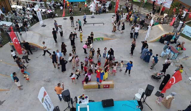Kahramanmaraş'ta Koruyucu Aile Günü'nde 400 çocuk ve 233 aile bir araya geldi