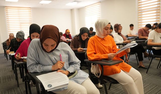 Kahramanmaraş'ta Pusula Maraş Yaz Akademileri, gençlere eğitim fırsatları sunuyor
