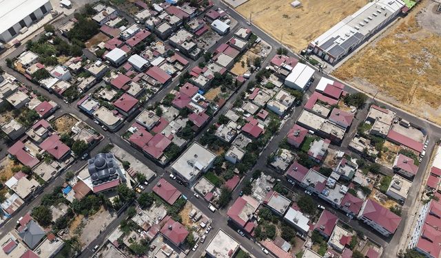 Kahramanmaraş’ta 4 ilçe 16 noktada asfalt mesaisi