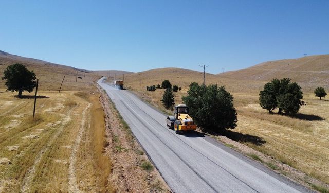 Kahramanmaraş'ta 29 km'lik grup yolu yenileniyor, 10 mahalle daha konforlu ulaşım sağlayacak