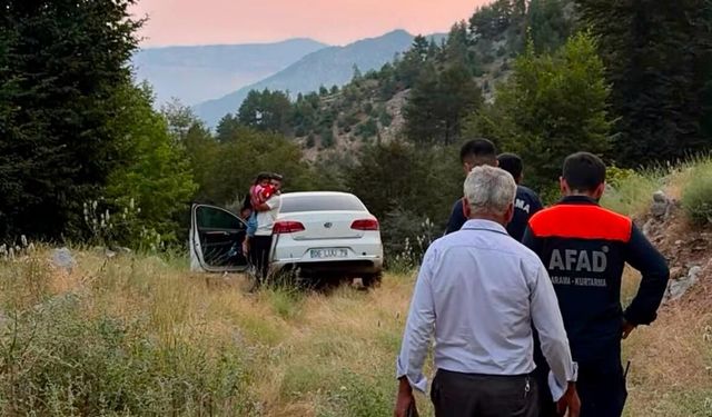 Kahramanmaraş'ta araçta mahsur kalanlar kurtarıldı