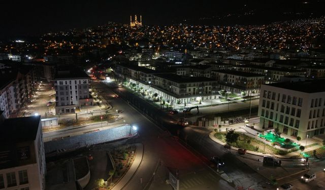 Büyükşehir, Asfalt Seferberliğini Yeni Haftada 22 Farklı Noktada Sürdürecek