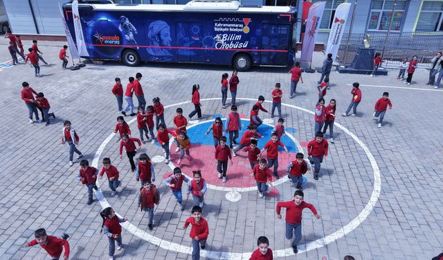 Pusula Maraş’ın Bilim Otobüsü Yeni Eğitim Döneminde de Yollarda
