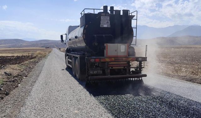 Büyükşehir’den Göksun Kırsalında Ulaşımı İyileştiren Yol Çalışması