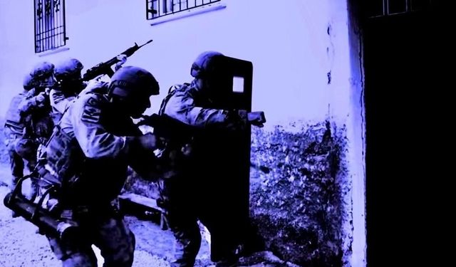 Kahramanmaraş’ta yasaklı madde operasyonu: 10 şüpheli gözaltında
