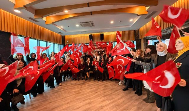Kahramanmaraş Kadın Platformu’ndan Cumhuriyet Bayramı kutlaması