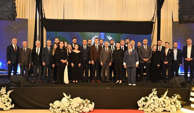 5. KASİAD Ödülleri’nde Kahramanmaraş’a Değer Katan İsimler Ödüllendirildi