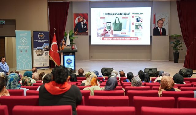 Kadın Üreticiler Büyükşehir’in Destekleriyle Kendilerini Geliştiriyor