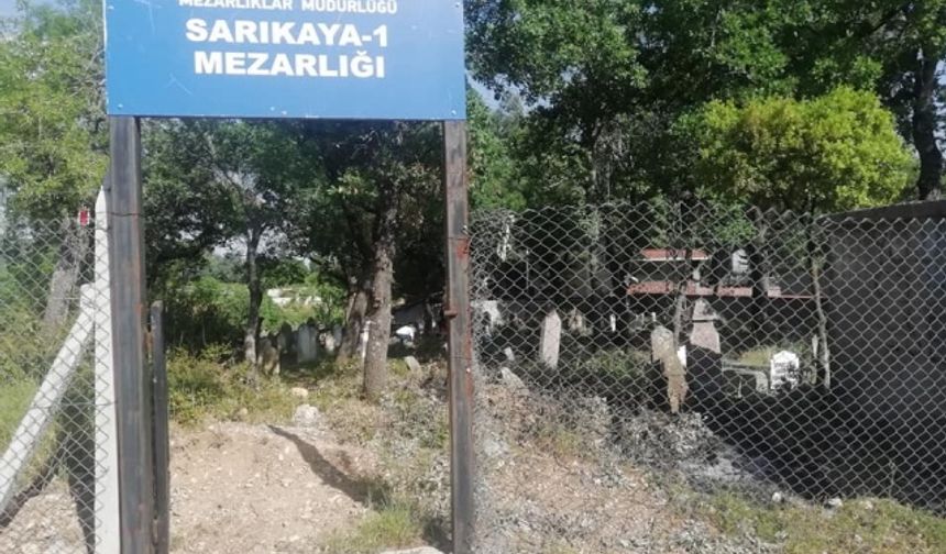 Kahramanmaraş’ta şoke eden manzara, mezarlığı yaktılar