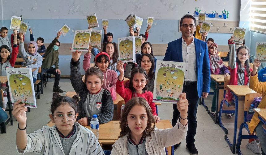 Kahramanmaraş'ta Türkçe öğretmeni, öğrencilerine kitap yazdırarak EBA’da yayınlandı!