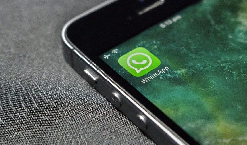 WhatsApp'ın eski yöneticisi Neeraj Arora itirafta bulundu