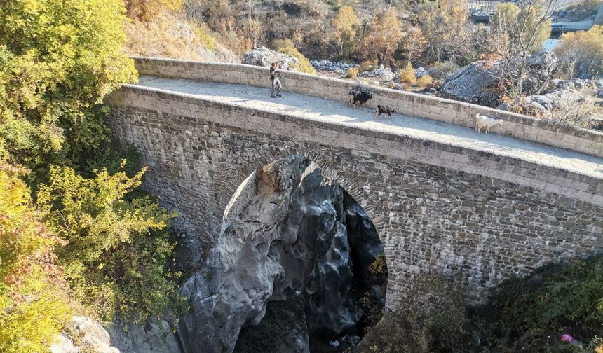 Kahramanmaraş’ta Tarihi Kanlı Köprü, 15. Yüzyıldan Beri Dimdik Ayakta!