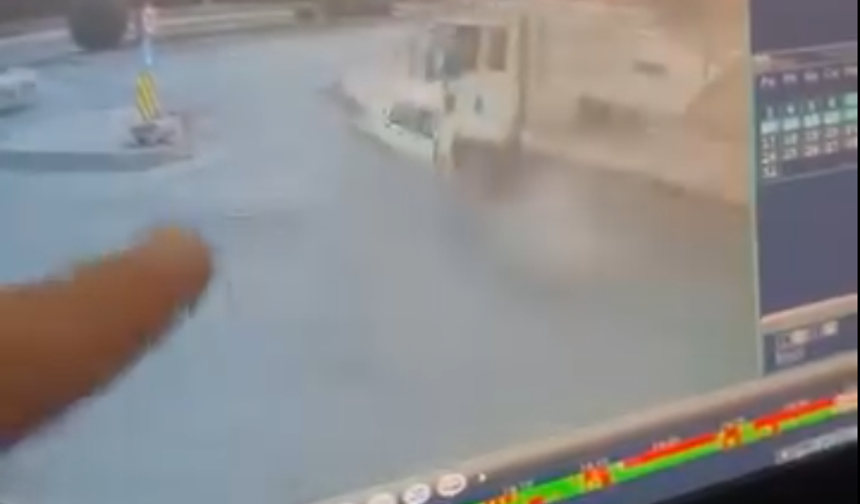 Kahramanmaraş'ın Onikişubat ilçesinde freni patlayan tır ile otomobil çarpıştı