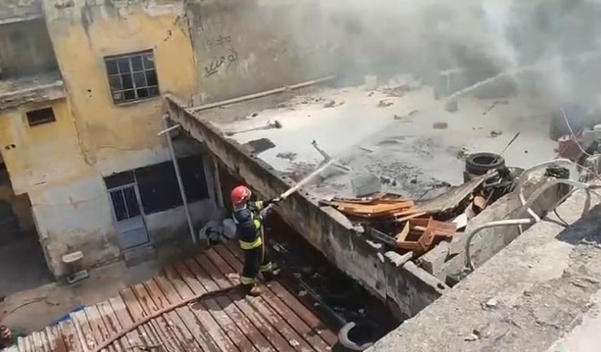 Kahramanmaraş’ta işyeri yangını korkuttu