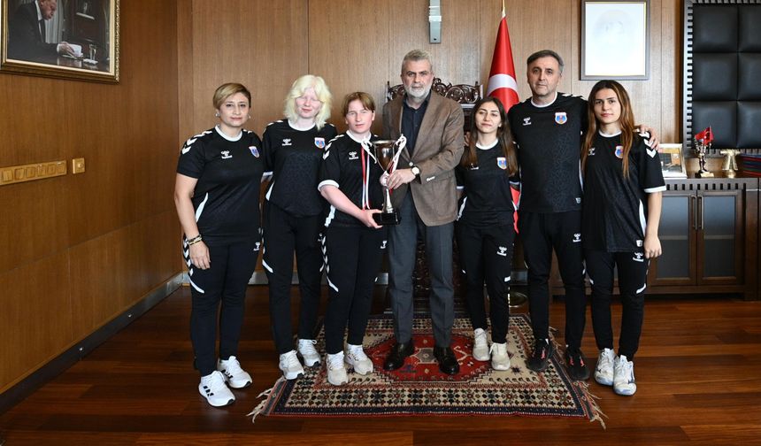 Büyükşehir’in Kadın Goalball Takımı, Türkiye’ye Gelmeyen Tek Kupaya Talip