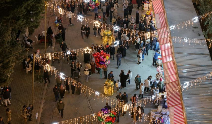 Kahramanmaraş’ta Ramazan’ın 5. gününde iftar sofraları doldu taştı
