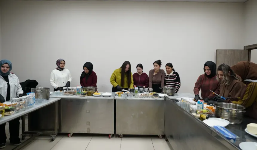 Geleneksel Kültürün Lezzetli Hikâyesi Pusula Maraş’ın atölyesinde yazıldı