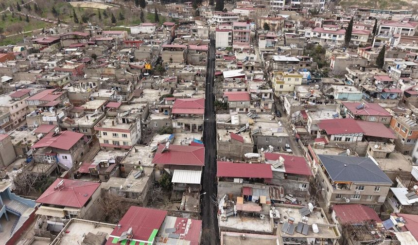 Kahramanmaraş’ta altyapı sonrası yollar yenileniyor: iki ilçede asfalt çalışması başladı