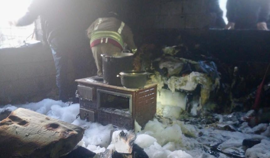 Kahramanmaraş’ta yangında her şey yandı, bir tek o zarar görmedi