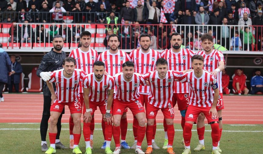 Kahramanmaraş İstiklalspor lider Bursaspor ile golsüz berabere kaldı
