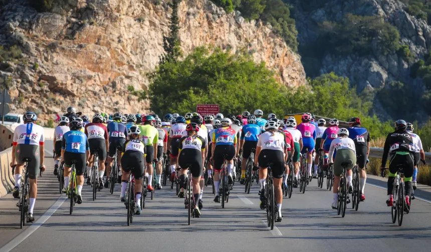 15 ülkeden 578 bisikletçi Antalya'da pedal çevirecek