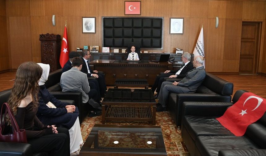 Başkan Görgel, Koltuğu Erva Zehra Boyraz’a devretti