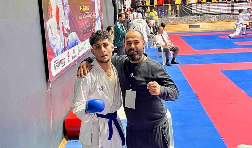 Kahramanmaraşlı karateci Hüseyin Temiz Türkiye ikincisi oldu
