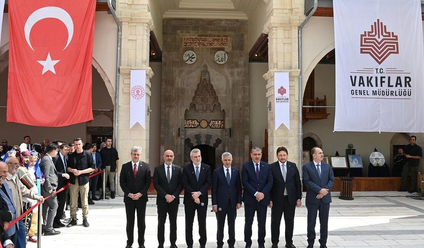 Tarihi Ulu Camii, Cumhurbaşkanı Erdoğan’ın Canlı Bağlantıyla Katıldığı Törenle İbadete Açıldı