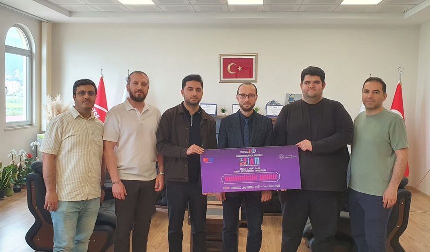 Bilgisayar Programcılığı Programı öğrencilerinden büyük başarı